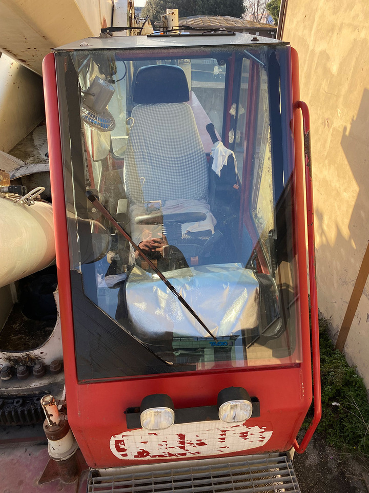 Rigo RTT1200 - Τηλεσκοπικός γερανός: φωτογραφία 4 Rigo RTT1200 - Τηλεσκοπικός γερανός: φωτογραφία 4