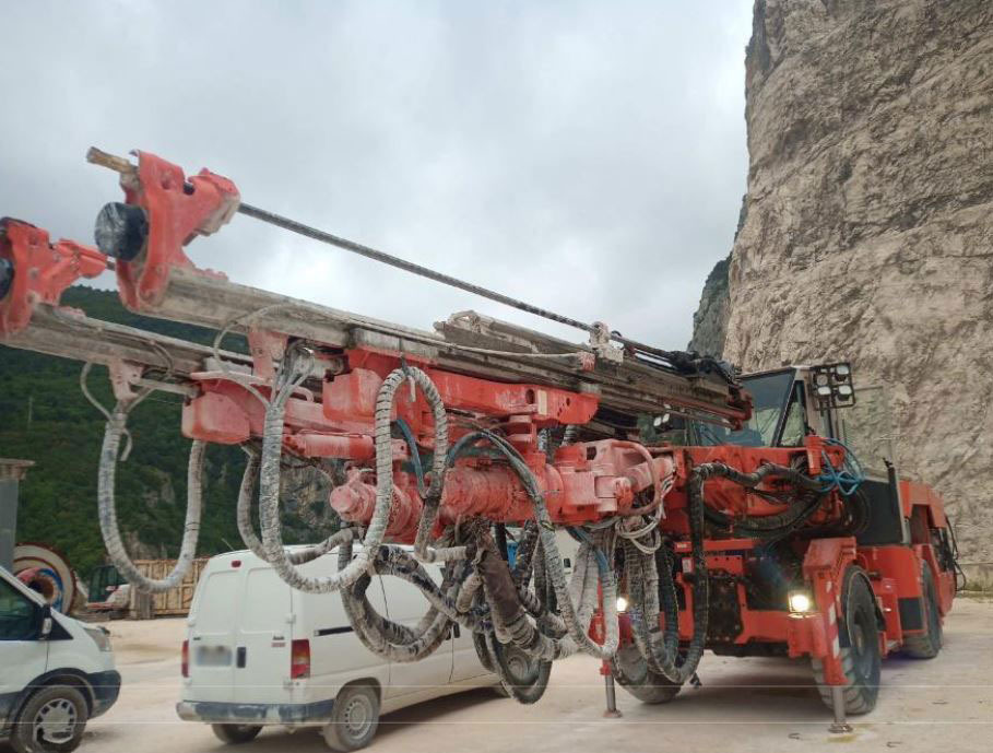 Sandvik DT820-SC - Μηχάνημα διάτρησης οριζόντιος: φωτογραφία 2 Sandvik DT820-SC - Μηχάνημα διάτρησης οριζόντιος: φωτογραφία 2