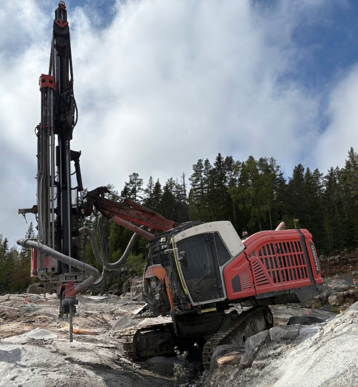Sandvik DX800i - Μηχάνημα διάτρησης: φωτογραφία 3 Sandvik DX800i - Μηχάνημα διάτρησης: φωτογραφία 3