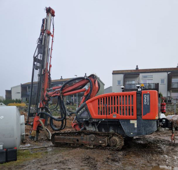 Sandvik Dino DC400Ri - Μηχάνημα διάτρησης: φωτογραφία 3 Sandvik Dino DC400Ri - Μηχάνημα διάτρησης: φωτογραφία 3