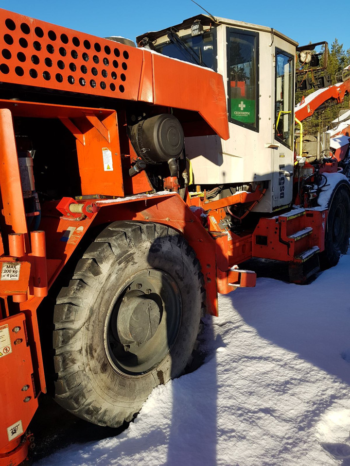 Sandvik Robolt DS511 - Μηχάνημα ορυχείων: φωτογραφία 1 Sandvik Robolt DS511 - Μηχάνημα ορυχείων: φωτογραφία 1