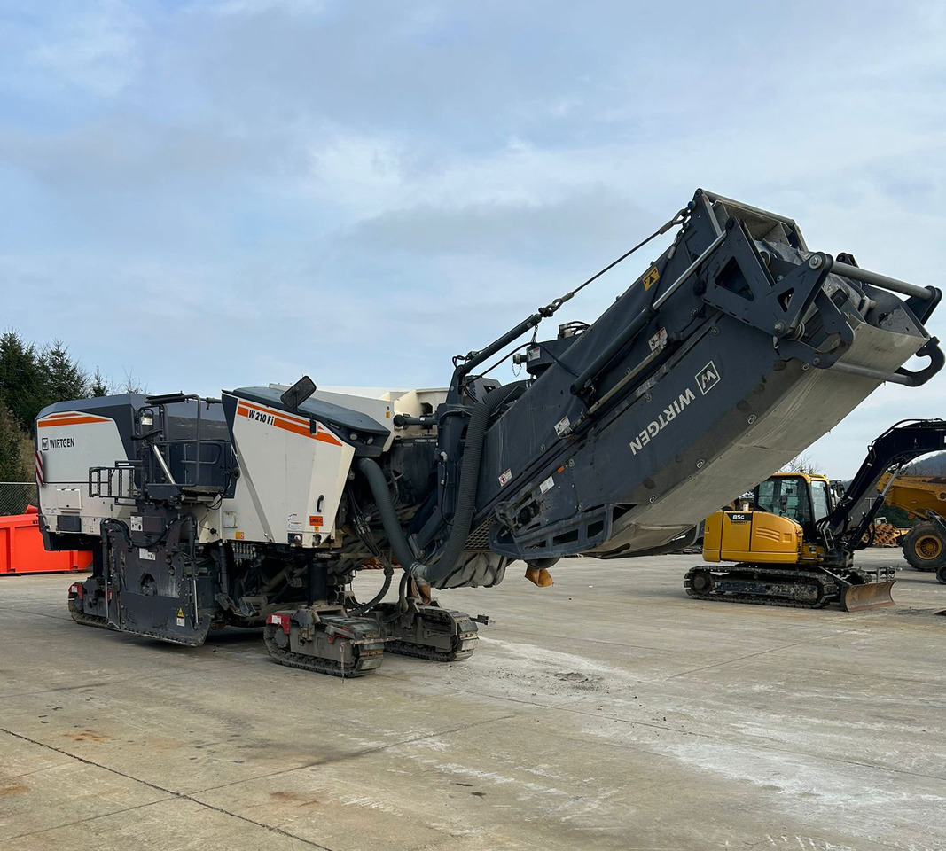 Wirtgen W 210 FI - Διαστρωτήρας ασφάλτου: φωτογραφία 3 Wirtgen W 210 FI - Διαστρωτήρας ασφάλτου: φωτογραφία 3