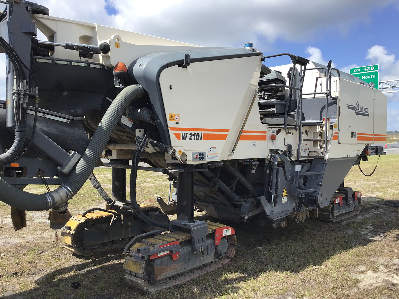 Wirtgen W 210 i - Φρέζα ασφάλτου: φωτογραφία 3 Wirtgen W 210 i - Φρέζα ασφάλτου: φωτογραφία 3