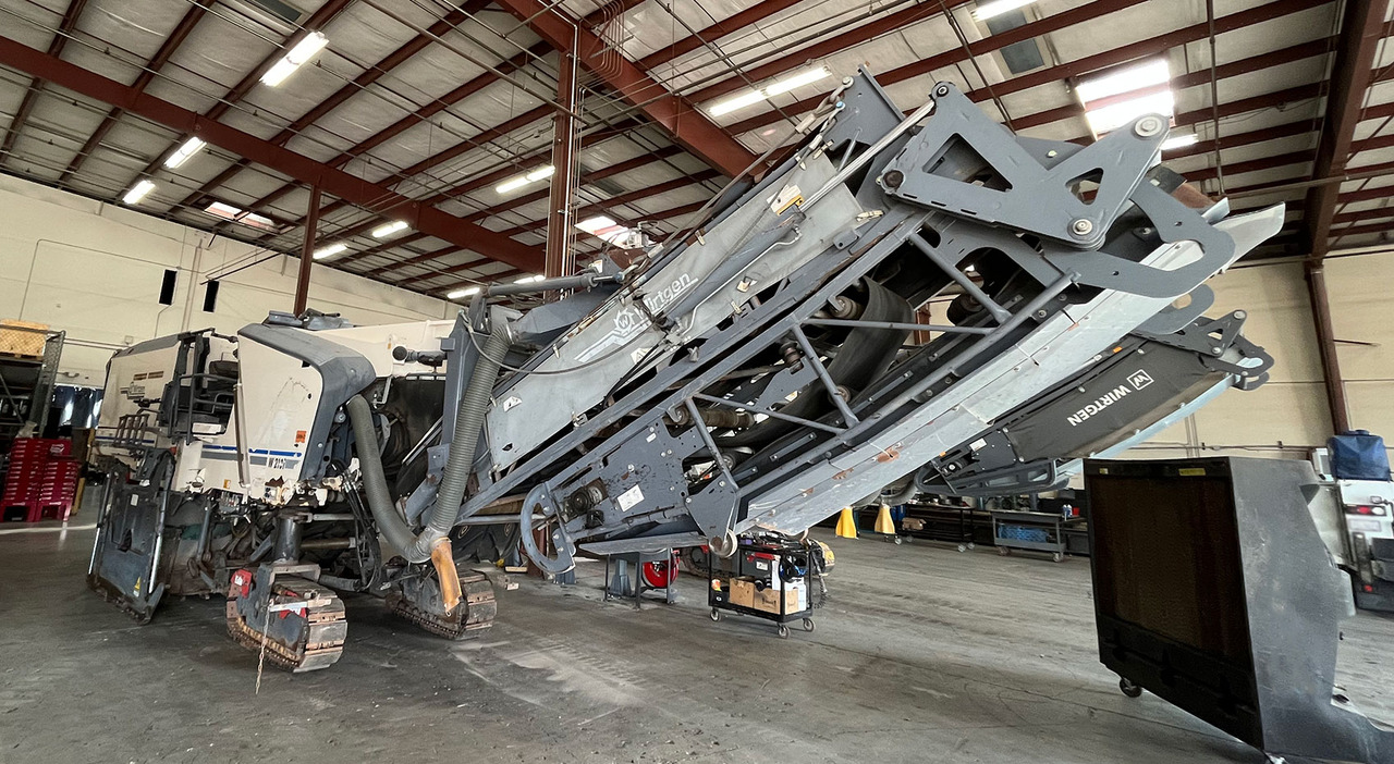 Wirtgen W 210 i - Φρέζα ασφάλτου: φωτογραφία 3 Wirtgen W 210 i - Φρέζα ασφάλτου: φωτογραφία 3