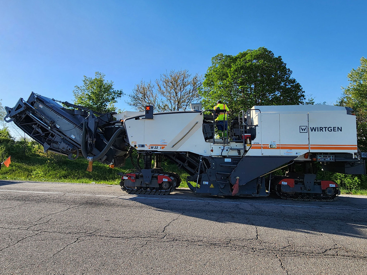 Wirtgen W 220 I - Φρέζα ασφάλτου: φωτογραφία 2 Wirtgen W 220 I - Φρέζα ασφάλτου: φωτογραφία 2
