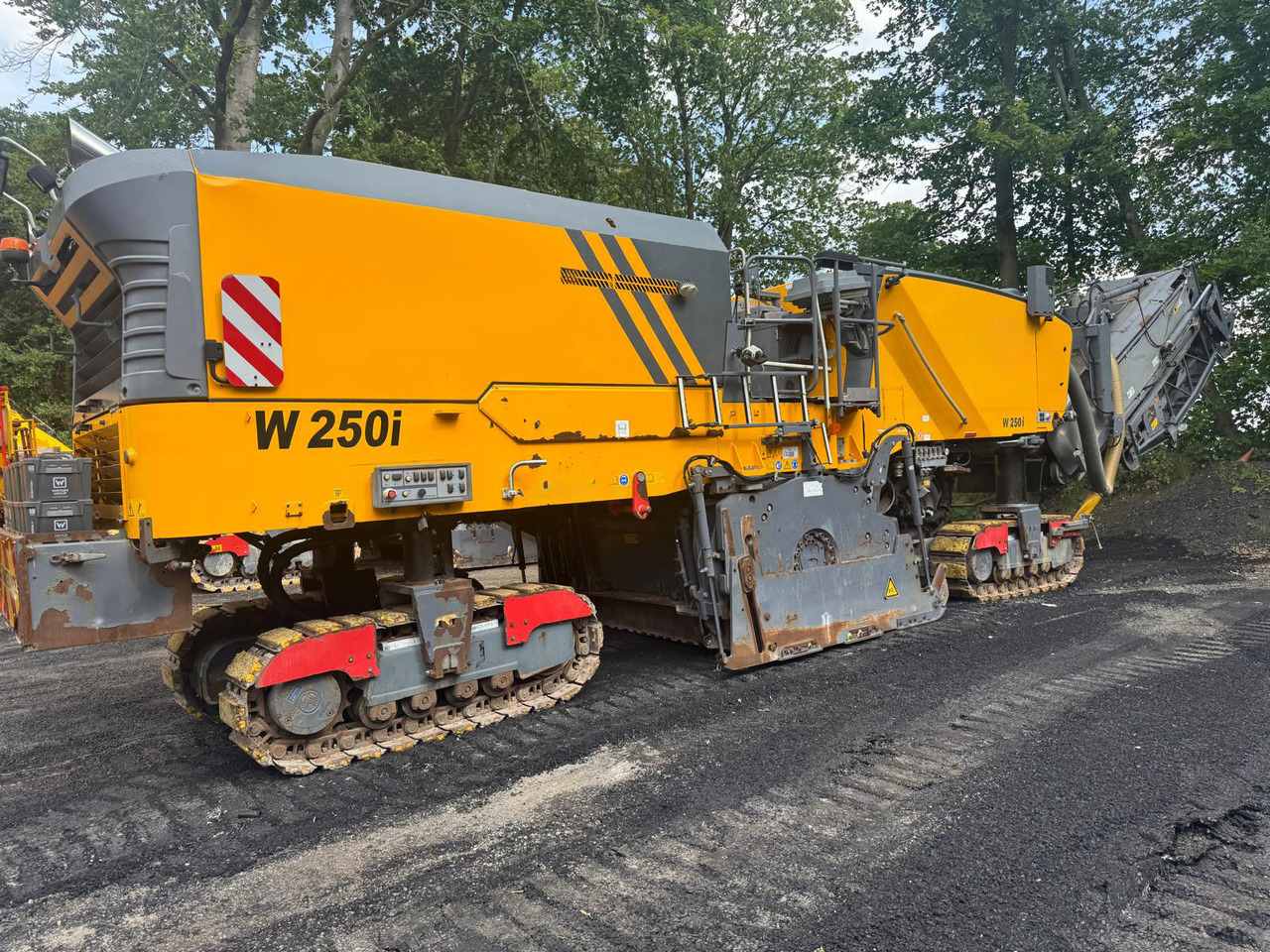 Wirtgen W 250 I - Φρέζα ασφάλτου: φωτογραφία 1 Wirtgen W 250 I - Φρέζα ασφάλτου: φωτογραφία 1