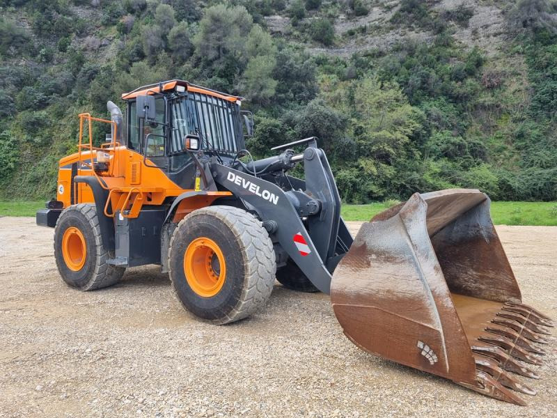 DOOSAN DL300 DL300 - Ελαστιχοφόρος φορτωτής: φωτογραφία 1 DOOSAN DL300 DL300 - Ελαστιχοφόρος φορτωτής: φωτογραφία 1