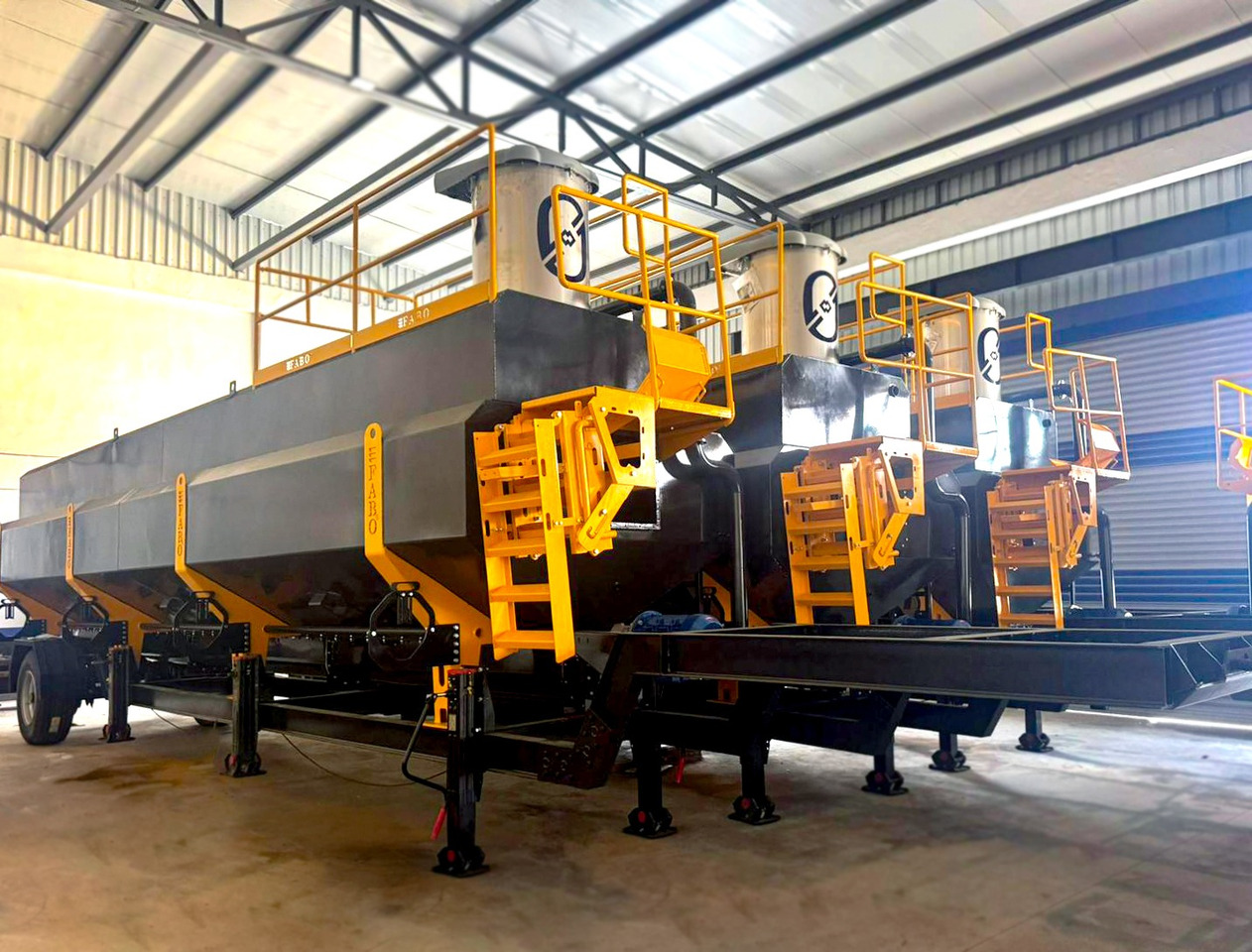 FABO cement silo - Σιλό τσιμέντου: φωτογραφία 2 FABO cement silo - Σιλό τσιμέντου: φωτογραφία 2