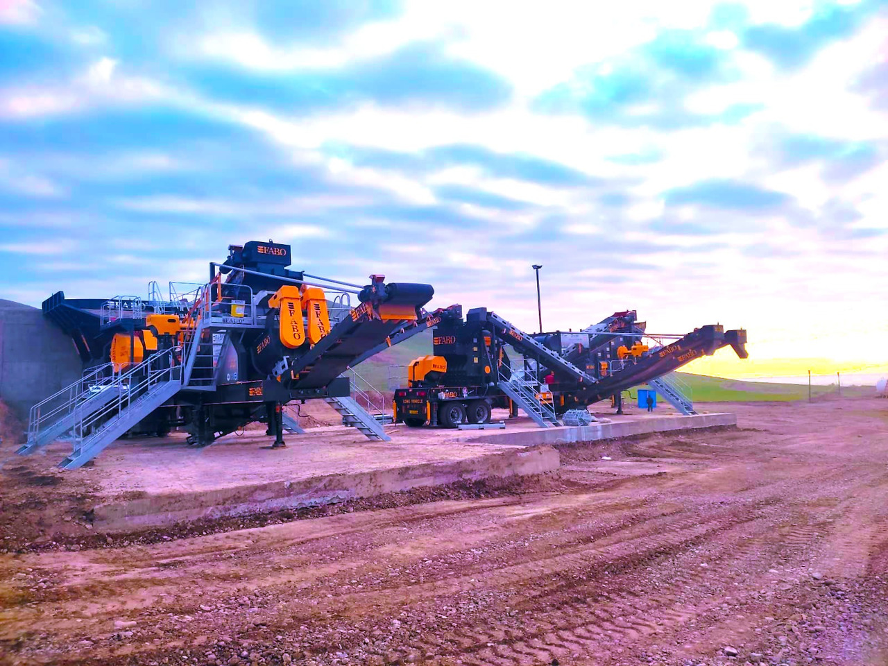 FABO mining machinery - crushing plant - Μηχάνημα ορυχείων: φωτογραφία 2 FABO mining machinery - crushing plant - Μηχάνημα ορυχείων: φωτογραφία 2