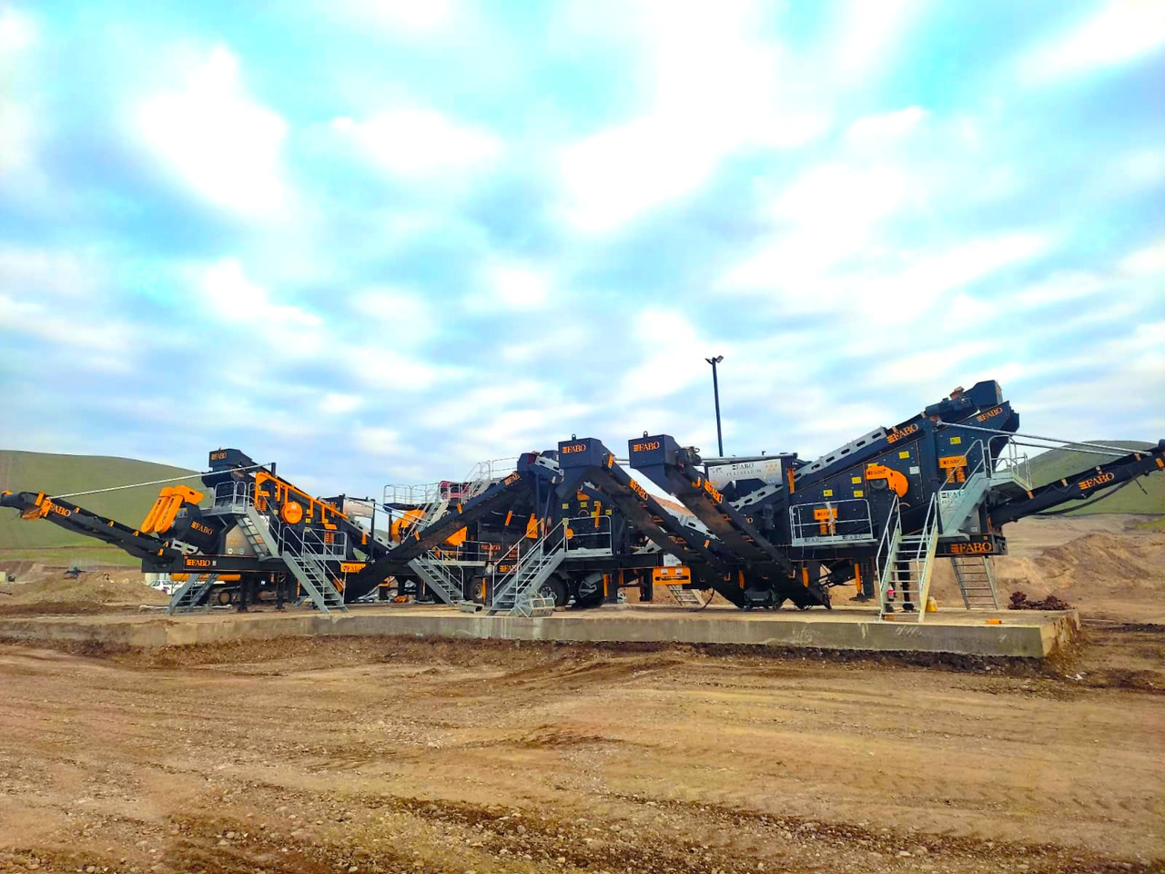 FABO mobile jaw crusher - Θραυστήρας σιαγόνων: φωτογραφία 5 FABO mobile jaw crusher - Θραυστήρας σιαγόνων: φωτογραφία 5