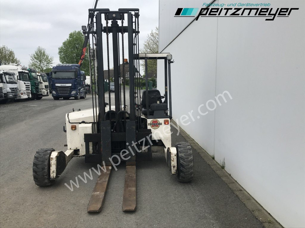 Moffett Mitnahmestapler M 2003 STM Allrad, UVV in 09/25 neu - Περονοφόρο επί φορτηγού: φωτογραφία 5 Moffett Mitnahmestapler M 2003 STM Allrad, UVV in 09/25 neu - Περονοφόρο επί φορτηγού: φωτογραφία 5