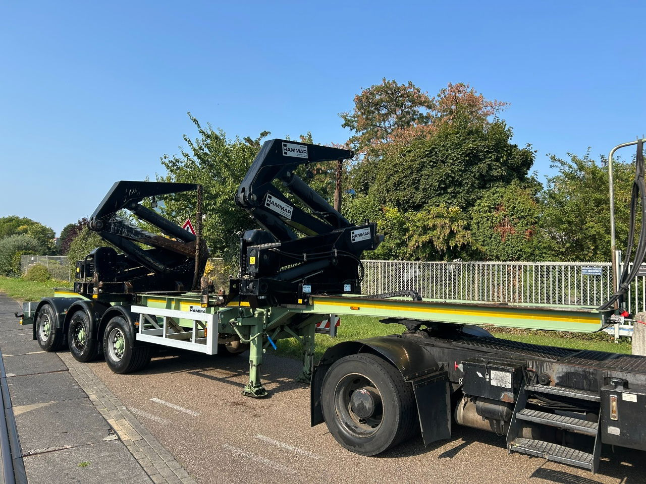 Hammar 195 HC / 20 ft, 2 x 20 ft 40 ft HC, power pack Diesel, Wireless controller 2 x, telescopic chassis - Επικαθήμενο μεταφοράς εμπορευματοκιβωτίων/ Κινητό αμάξωμα: φωτογραφία 1 Hammar 195 HC / 20 ft, 2 x 20 ft 40 ft HC, power pack Diesel, Wireless controller 2 x, telescopic chassis - Επικαθήμενο μεταφοράς εμπορευματοκιβωτίων/ Κινητό αμάξωμα: φωτογραφία 1