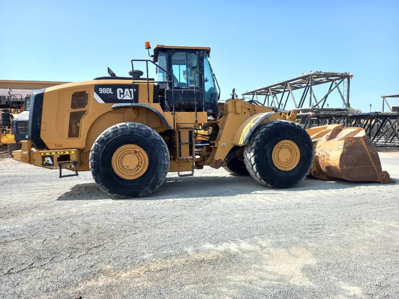 Cat 980L (Abu Dhabi) - Ελαστιχοφόρος φορτωτής: φωτογραφία 2 Cat 980L (Abu Dhabi) - Ελαστιχοφόρος φορτωτής: φωτογραφία 2
