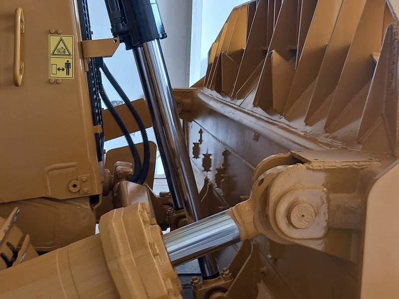 Μπουλντόζα Cat D8T (Abu Dhabi): φωτογραφία 11 Μπουλντόζα Cat D8T (Abu Dhabi): φωτογραφία 11