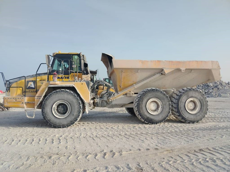 Komatsu HM400-3R (4 pieces available in Abu Dhabi) - Αρθρωτό φορτηγό: φωτογραφία 1 Komatsu HM400-3R (4 pieces available in Abu Dhabi) - Αρθρωτό φορτηγό: φωτογραφία 1