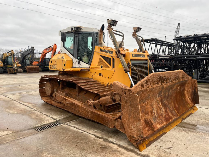 Liebherr PR736LGP - Μπουλντόζα: φωτογραφία 3 Liebherr PR736LGP - Μπουλντόζα: φωτογραφία 3
