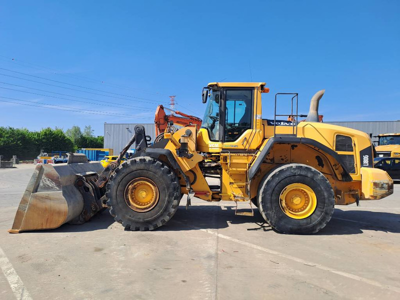 Volvo L 180 G - Ελαστιχοφόρος φορτωτής: φωτογραφία 1 Volvo L 180 G - Ελαστιχοφόρος φορτωτής: φωτογραφία 1