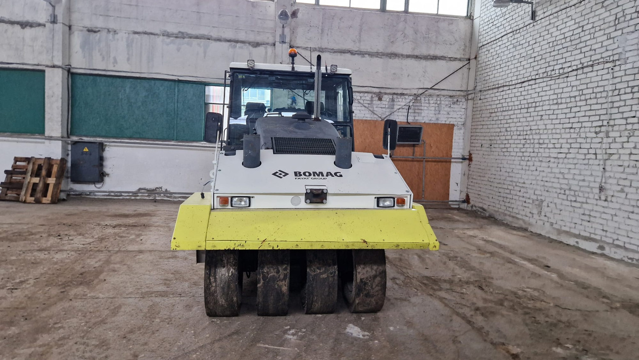 BOMAG BW24 R - Πνευματικός οδοστρωτήρας: φωτογραφία 4 BOMAG BW24 R - Πνευματικός οδοστρωτήρας: φωτογραφία 4