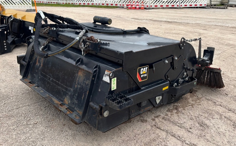 CATERPILLAR BP115C Bobcat - Σκούπα για Φορτωτής πλάγιας ολίσθησης: φωτογραφία 1 CATERPILLAR BP115C Bobcat - Σκούπα για Φορτωτής πλάγιας ολίσθησης: φωτογραφία 1