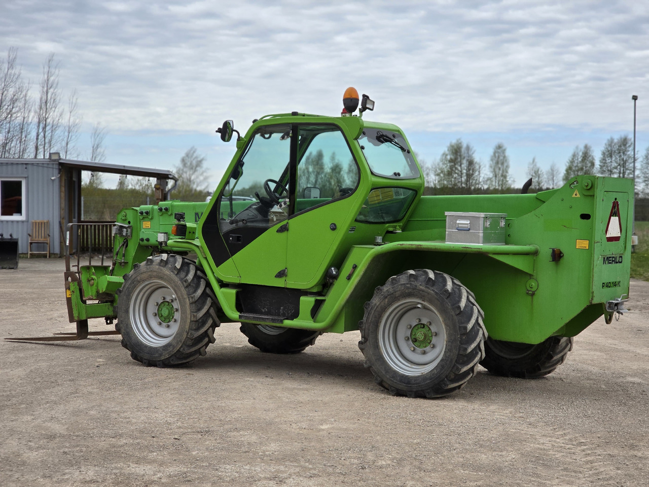 MERLO P40.14 K - Τηλεσκοπικός μπροστινός φορτωτής: φωτογραφία 4 MERLO P40.14 K - Τηλεσκοπικός μπροστινός φορτωτής: φωτογραφία 4