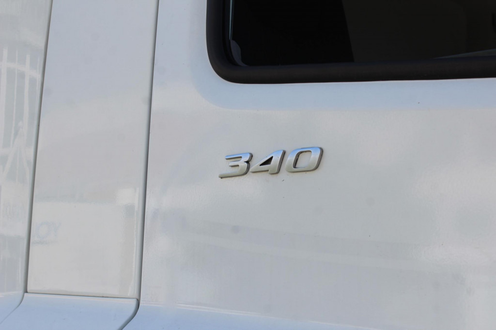 Daf CF 340 E6 Koffer 8,5m Klima LDW Rolltor LBW - Φορτηγό κόφα: φωτογραφία 5 Daf CF 340 E6 Koffer 8,5m Klima LDW Rolltor LBW - Φορτηγό κόφα: φωτογραφία 5