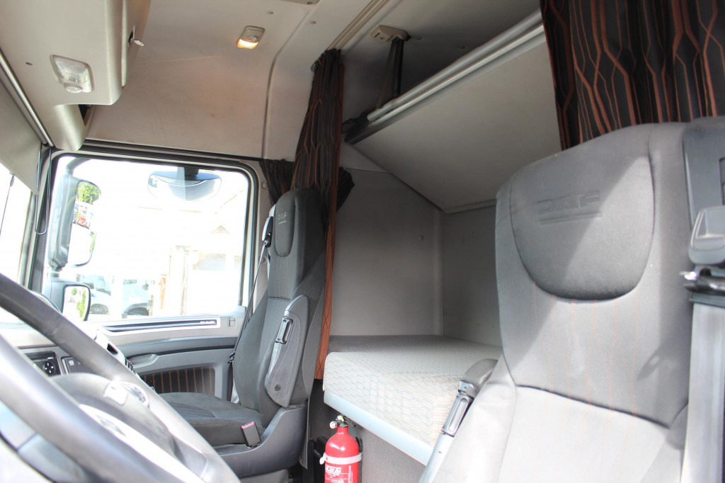Daf XF 480 E6 Space Cab Standheizung 2 Liegen - Τράκτορας: φωτογραφία 4 Daf XF 480 E6 Space Cab Standheizung 2 Liegen - Τράκτορας: φωτογραφία 4