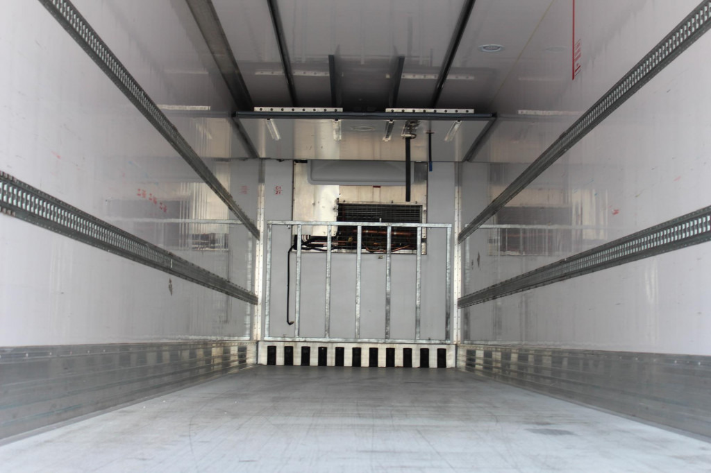 Lamberet TK SLXi Spectrum 2,65h  Bi-Multi-Temp.  TW  LBW - Επικαθήμενο ψυγείο: φωτογραφία 2 Lamberet TK SLXi Spectrum 2,65h  Bi-Multi-Temp.  TW  LBW - Επικαθήμενο ψυγείο: φωτογραφία 2