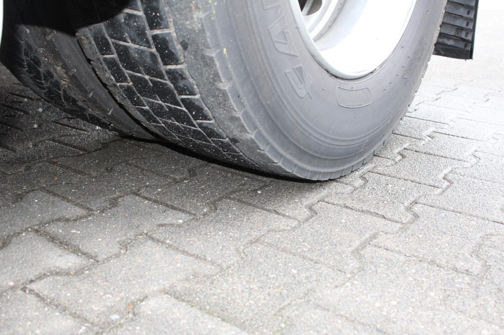 MAN TGX 18.460 E6 XXL Retarder Kühlbox Navi 2Tanks - Τράκτορας: φωτογραφία 3 MAN TGX 18.460 E6 XXL Retarder Kühlbox Navi 2Tanks - Τράκτορας: φωτογραφία 3