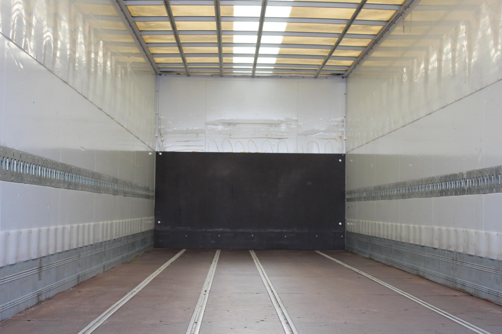 Mercedes-Benz Atego 1321 E6 Koffer Klima Kamera Schalter LBW - Φορτηγό κόφα: φωτογραφία 3 Mercedes-Benz Atego 1321 E6 Koffer Klima Kamera Schalter LBW - Φορτηγό κόφα: φωτογραφία 3