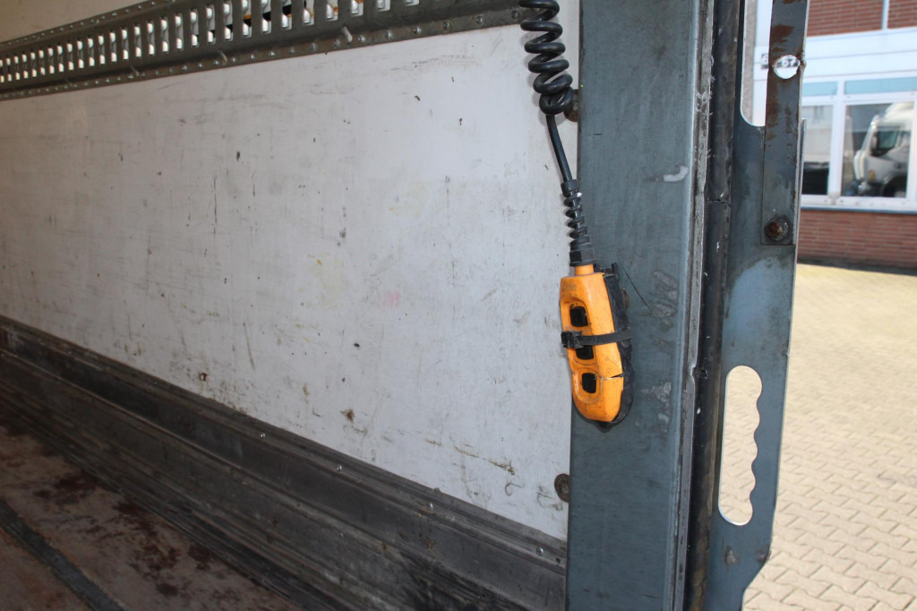 Renault D  280E6 Wide  Koffer  LBW   nur 268Tkm! - Φορτηγό κόφα: φωτογραφία 4 Renault D  280E6 Wide  Koffer  LBW   nur 268Tkm! - Φορτηγό κόφα: φωτογραφία 4