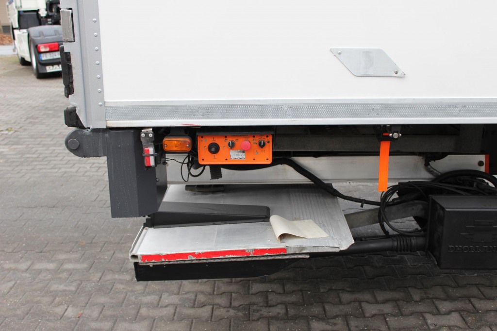 Renault D Wide E6 CS 1150Mt Bi-Temp. Tür+LBW TW Strom - Φορτηγό ψυγείο: φωτογραφία 5 Renault D Wide E6 CS 1150Mt Bi-Temp. Tür+LBW TW Strom - Φορτηγό ψυγείο: φωτογραφία 5