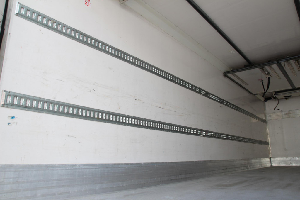 Renault D Wide E6 CS 1250Mt Bi-Temp. Tür+LBW TW Strom - Φορτηγό ψυγείο: φωτογραφία 3 Renault D Wide E6 CS 1250Mt Bi-Temp. Tür+LBW TW Strom - Φορτηγό ψυγείο: φωτογραφία 3