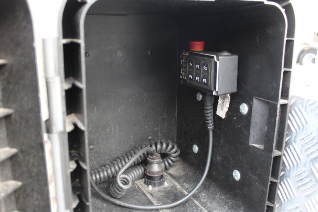 Renault Master Bühne KLUBB 11m 2 Personen Korb 200kg - Φορτηγό με εναέρια πλατφόρμα: φωτογραφία 5 Renault Master Bühne KLUBB 11m 2 Personen Korb 200kg - Φορτηγό με εναέρια πλατφόρμα: φωτογραφία 5