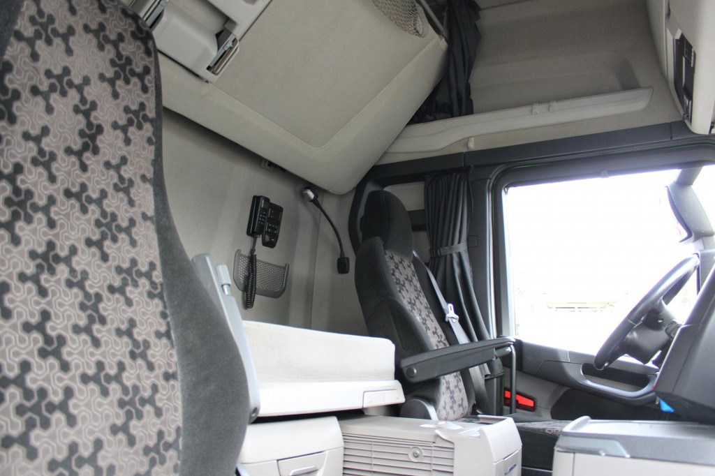 Scania S 500 Retarder Kühlbox Alufelgen Navi Vollspoiler - Τράκτορας: φωτογραφία 4 Scania S 500 Retarder Kühlbox Alufelgen Navi Vollspoiler - Τράκτορας: φωτογραφία 4