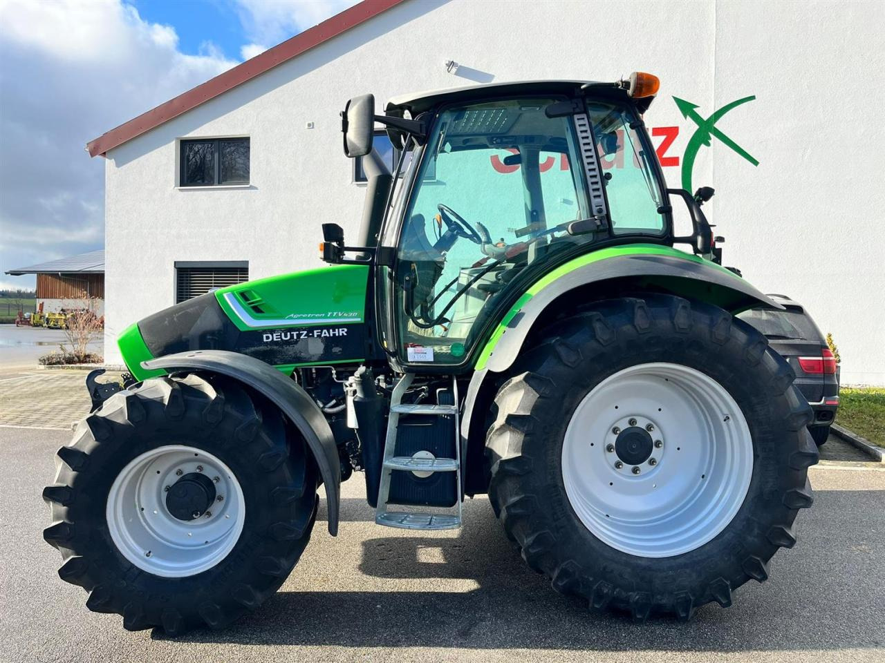 Deutz-Fahr Agrotron TTV 430 - Τρακτέρ: φωτογραφία 3 Deutz-Fahr Agrotron TTV 430 - Τρακτέρ: φωτογραφία 3