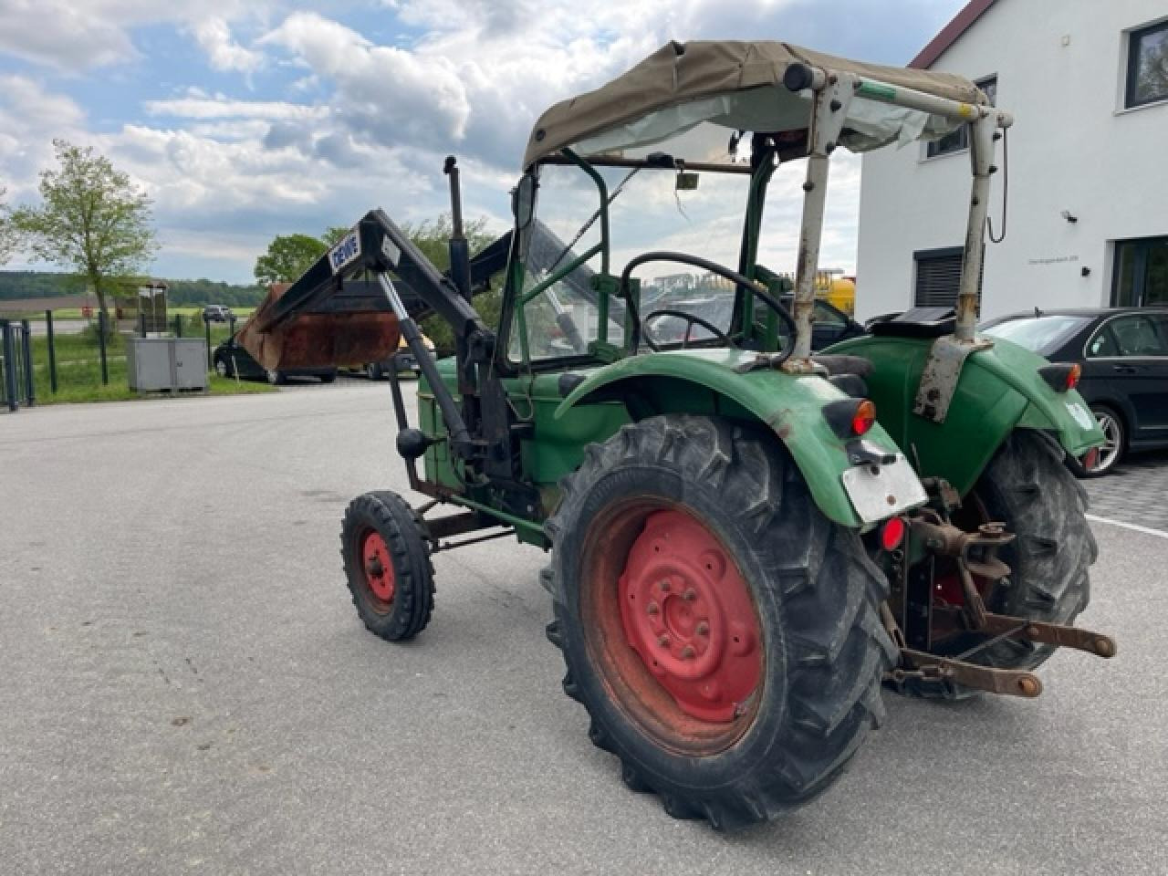 Deutz-Fahr D 4005 mit Frontlader / Oldtimer - Τρακτέρ: φωτογραφία 3 Deutz-Fahr D 4005 mit Frontlader / Oldtimer - Τρακτέρ: φωτογραφία 3