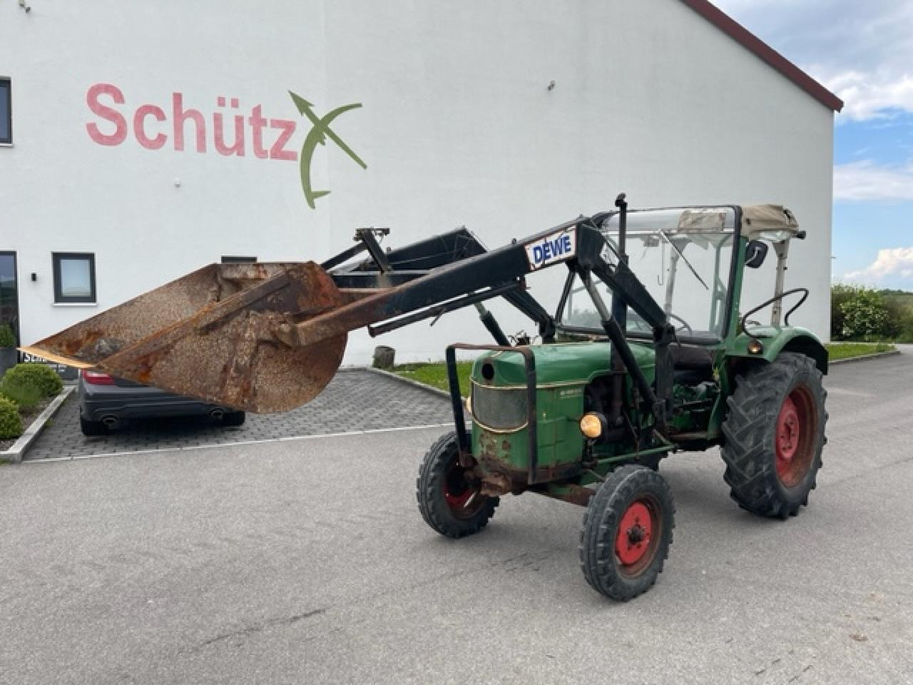 Deutz-Fahr D 4005 mit Frontlader / Oldtimer - Τρακτέρ: φωτογραφία 2 Deutz-Fahr D 4005 mit Frontlader / Oldtimer - Τρακτέρ: φωτογραφία 2