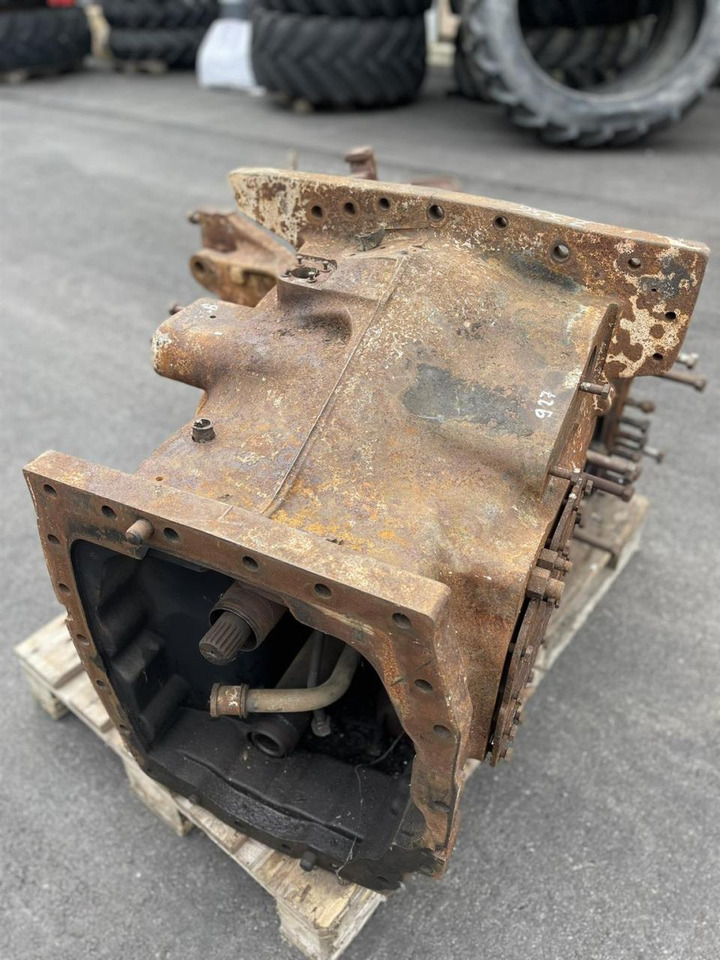 Fendt 900er Vario Serie Kupplungsgehäuse 945100050050 - Ανταλλακτικό: φωτογραφία 1 Fendt 900er Vario Serie Kupplungsgehäuse 945100050050 - Ανταλλακτικό: φωτογραφία 1