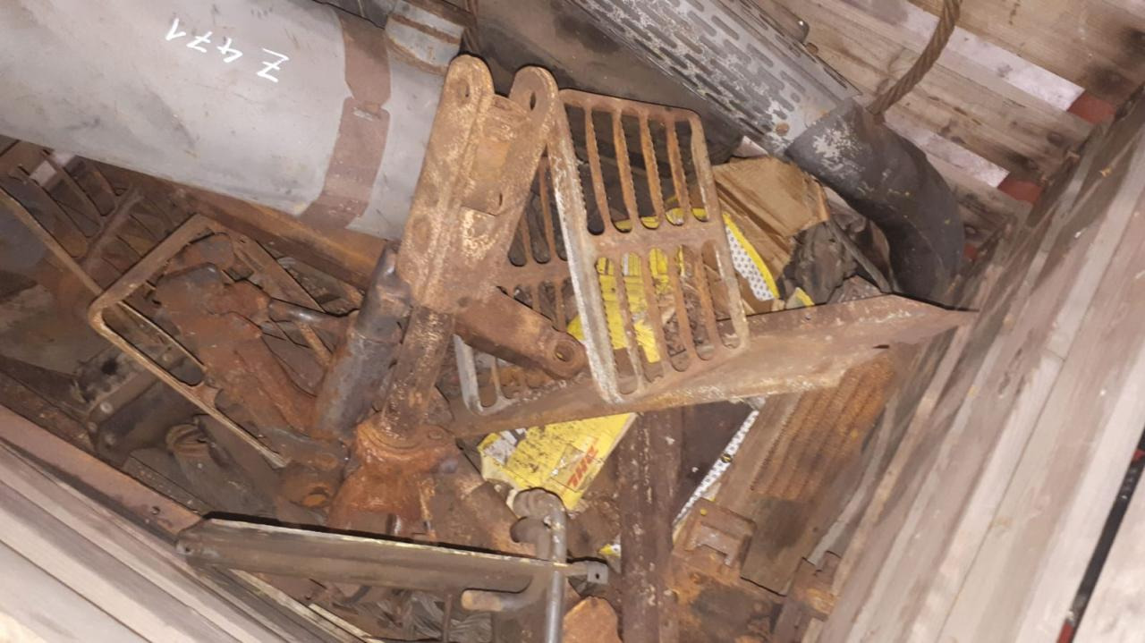 Fendt Brandteile von Fendt 515 Favorit - Ανταλλακτικό: φωτογραφία 2 Fendt Brandteile von Fendt 515 Favorit - Ανταλλακτικό: φωτογραφία 2