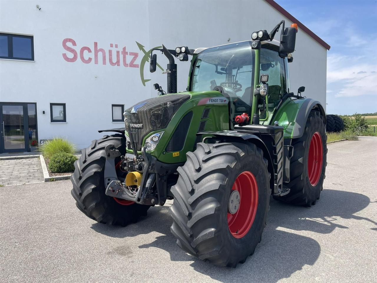Fendt Vario 720 Profi Plus, Reifen hinten neu, FZW, FH - Τρακτέρ: φωτογραφία 1 Fendt Vario 720 Profi Plus, Reifen hinten neu, FZW, FH - Τρακτέρ: φωτογραφία 1