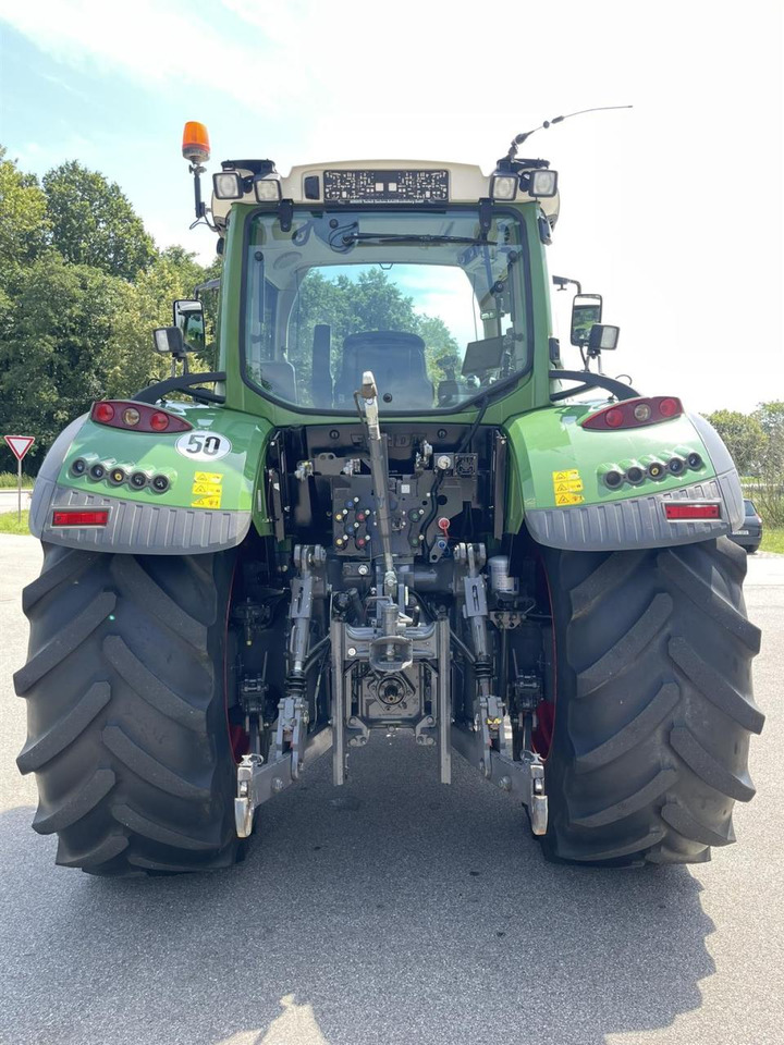 Fendt Vario 720 Profi Plus, Reifen hinten neu, FZW, FH - Τρακτέρ: φωτογραφία 4 Fendt Vario 720 Profi Plus, Reifen hinten neu, FZW, FH - Τρακτέρ: φωτογραφία 4