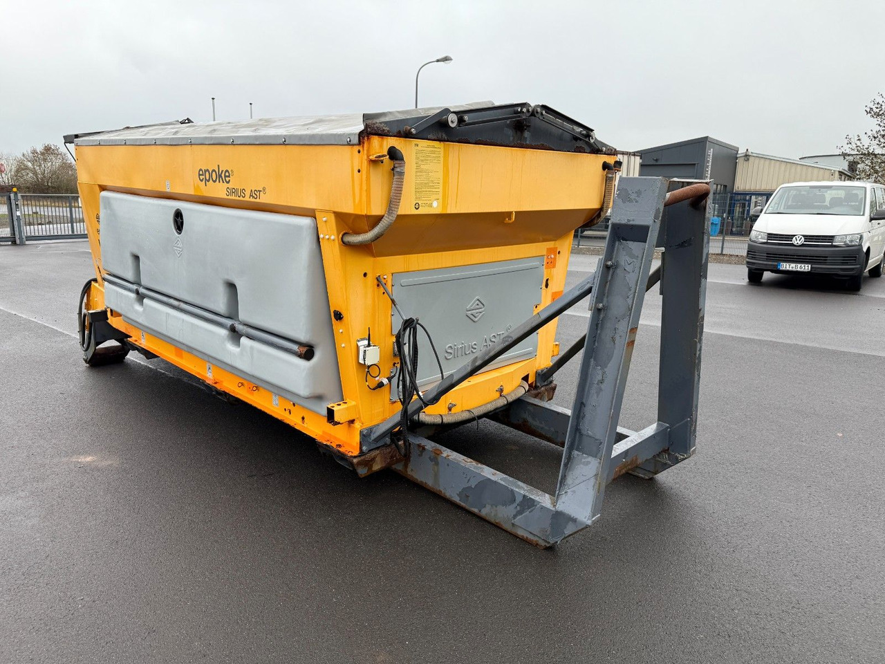 Epoke Salzstreuer Winterdienst Bandstreuer - Φορτηγό φόρτωσης γάντζου: φωτογραφία 3 Epoke Salzstreuer Winterdienst Bandstreuer - Φορτηγό φόρτωσης γάντζου: φωτογραφία 3