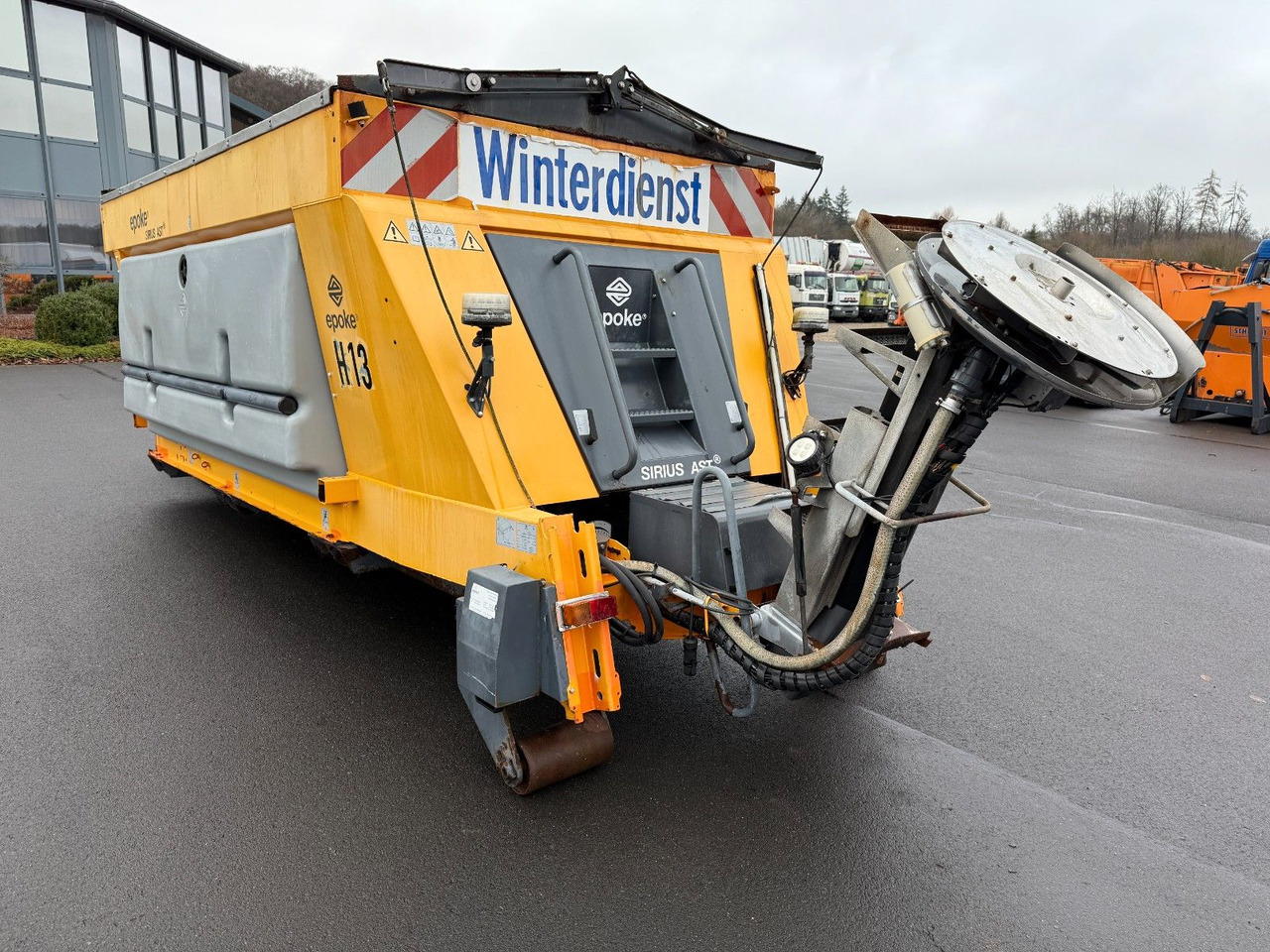 Epoke Salzstreuer Winterdienst Bandstreuer - Φορτηγό φόρτωσης γάντζου: φωτογραφία 5 Epoke Salzstreuer Winterdienst Bandstreuer - Φορτηγό φόρτωσης γάντζου: φωτογραφία 5