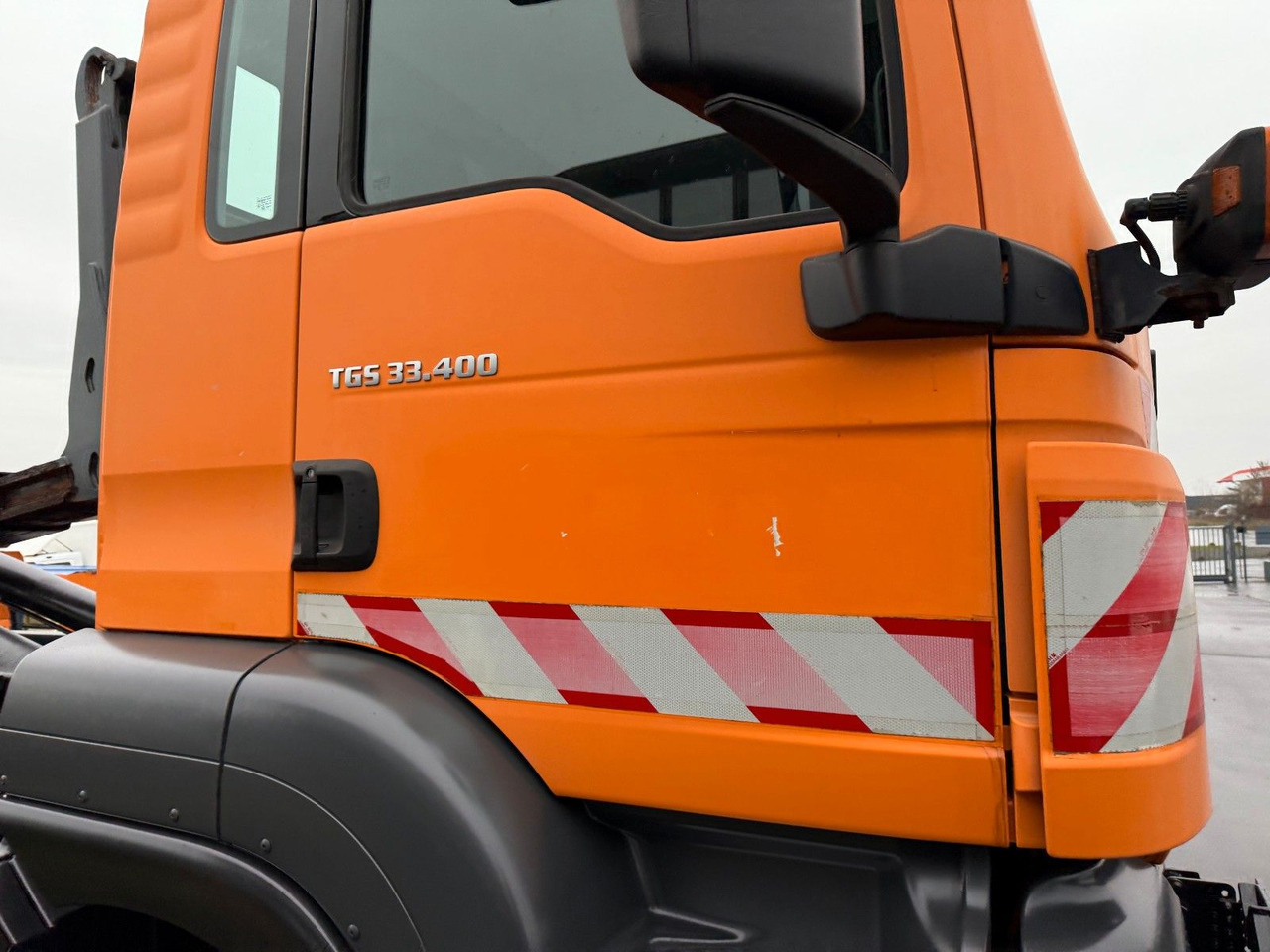 MAN TGS 33.400 6x6 Blattfederung Original 120500 km - Φορτηγό φόρτωσης γάντζου: φωτογραφία 4 MAN TGS 33.400 6x6 Blattfederung Original 120500 km - Φορτηγό φόρτωσης γάντζου: φωτογραφία 4