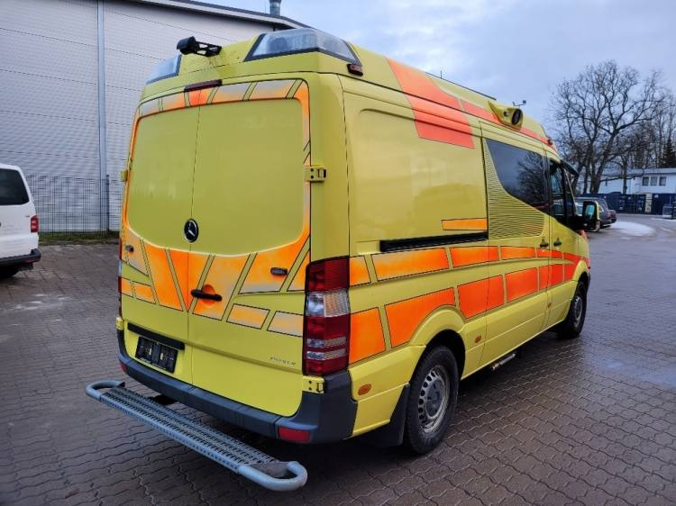MERCEDES – BENZ SPRINTER 2.2D AMBULANCE (PROFILE) KLIMA 11.2014 EURO 5 - Ασθενοφόρο: φωτογραφία 4 MERCEDES – BENZ SPRINTER 2.2D AMBULANCE (PROFILE) KLIMA 11.2014 EURO 5 - Ασθενοφόρο: φωτογραφία 4