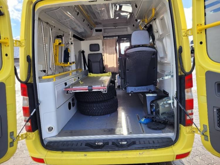 MERCEDES – BENZ SPRINTER AMBULANCE (PROFILE) KLIMA 2.2016 EURO 6 - Ασθενοφόρο: φωτογραφία 4 MERCEDES – BENZ SPRINTER AMBULANCE (PROFILE) KLIMA 2.2016 EURO 6 - Ασθενοφόρο: φωτογραφία 4