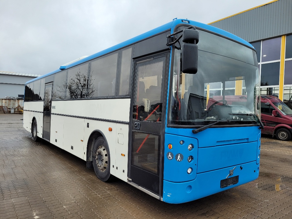 VOLVO B9R VEST CONTRAST, KLIIMA, 10.2012, EURO 5, HANDICAP LIFT, 51 seats, 12,8m - Προαστιακό λεωφορείο: φωτογραφία 1 VOLVO B9R VEST CONTRAST, KLIIMA, 10.2012, EURO 5, HANDICAP LIFT, 51 seats, 12,8m - Προαστιακό λεωφορείο: φωτογραφία 1