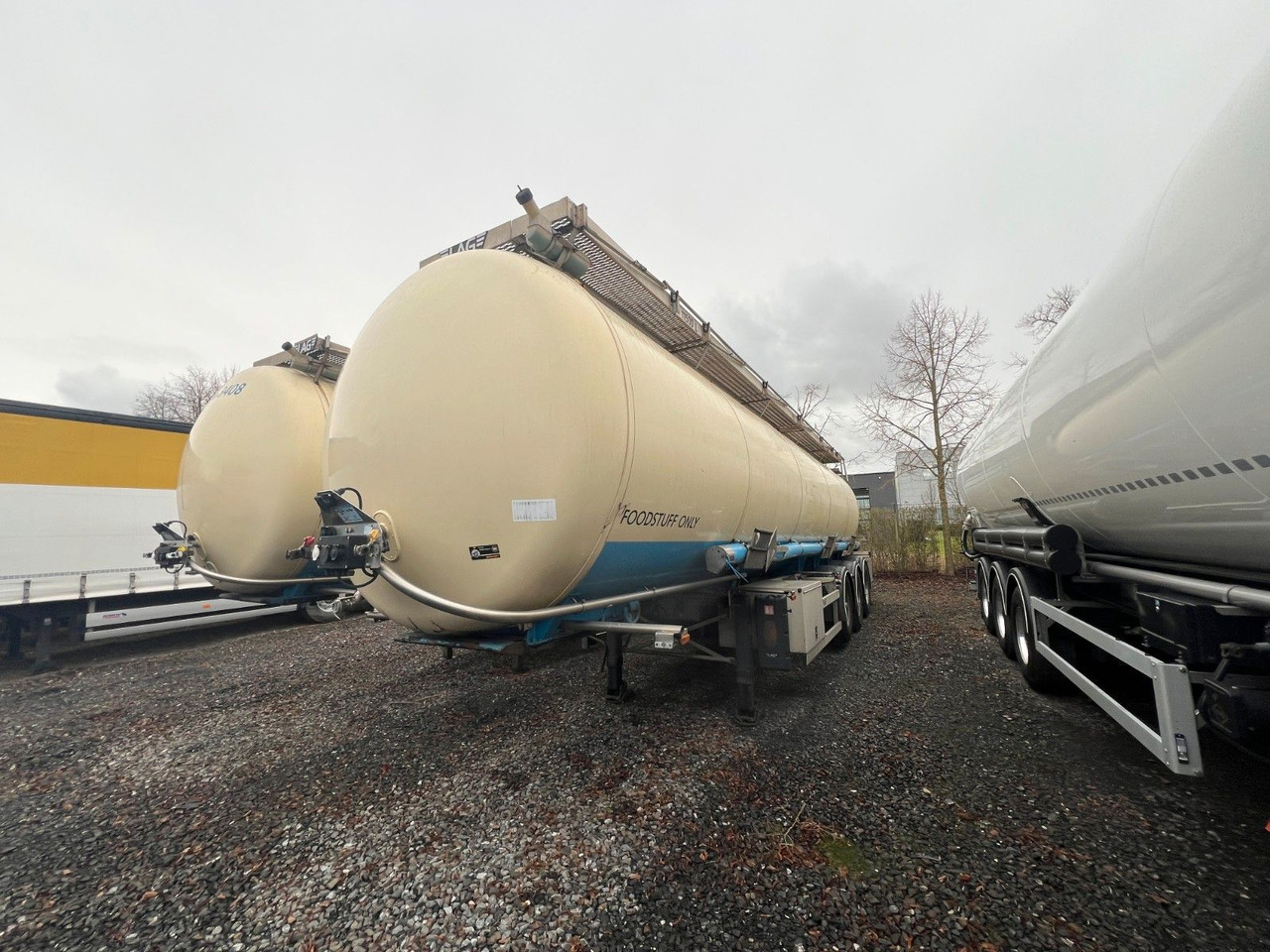 Lag 32000 l Lebensmitteltank mit 3 Kammern, ADR - Επικαθήμενο βυτίο: φωτογραφία 3 Lag 32000 l Lebensmitteltank mit 3 Kammern, ADR - Επικαθήμενο βυτίο: φωτογραφία 3