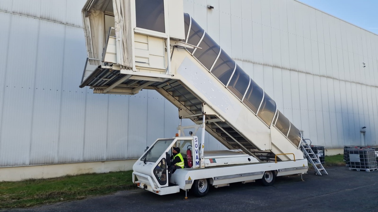 SOVAM Passenger Stairs 1.9 SPS - Σκάλα επιβατών: φωτογραφία 1 SOVAM Passenger Stairs 1.9 SPS - Σκάλα επιβατών: φωτογραφία 1
