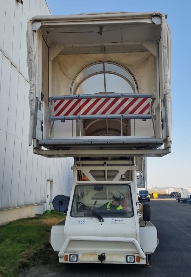 SOVAM Passenger Stairs 1.9 SPS - Σκάλα επιβατών: φωτογραφία 2 SOVAM Passenger Stairs 1.9 SPS - Σκάλα επιβατών: φωτογραφία 2